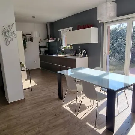 Apartment Con Giardino E Giava